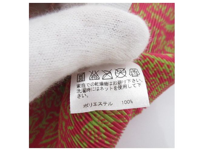 Issey Miyake Top de manga corta plisado impreso PLEATS PLEASE Rosa Verde - vista 8