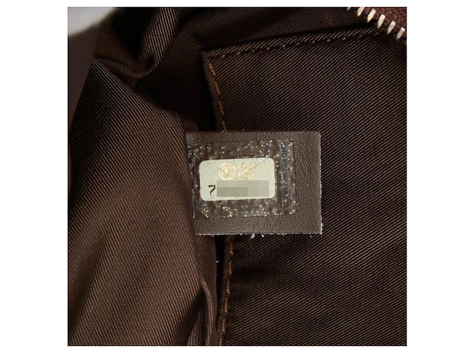 Pochette Rotonda della Nuova Linea di Viaggio Chanel Marrone Cachi - vista 10