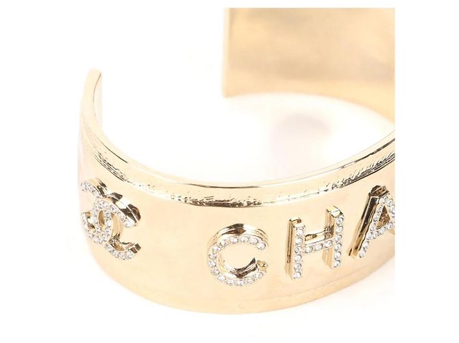Chanel Armreif Gold mit CC Logo und Strass Größe M Gold hardware - Ansicht 2