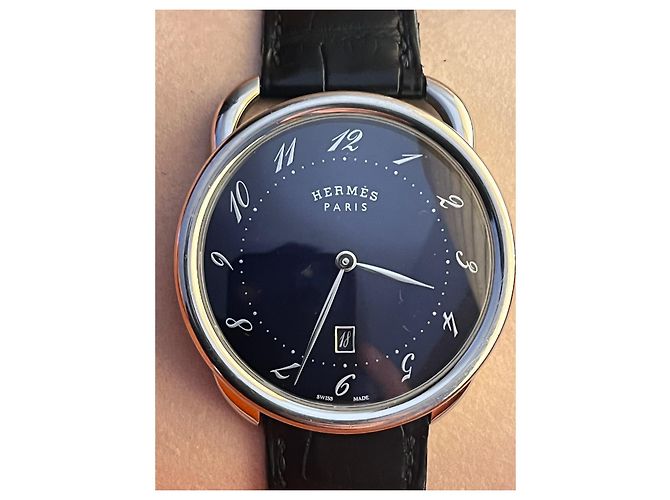 Hermès Arceau 40 mm – Dark blue dial & dark blue alligator strap – Full set - view 2