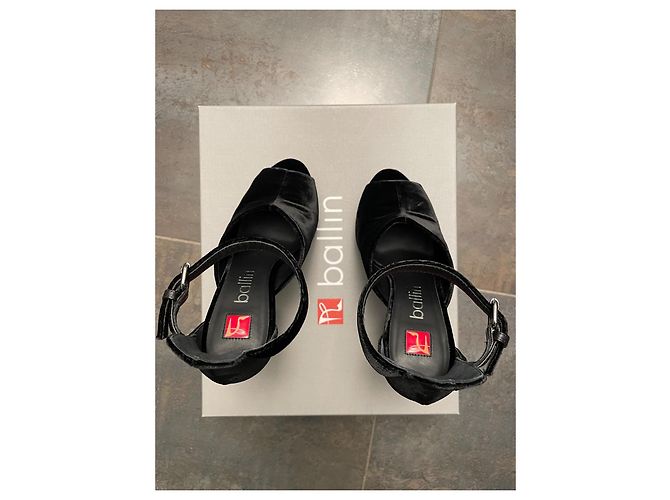 Sandali con plateau in velluto nero Ballin - vista 6