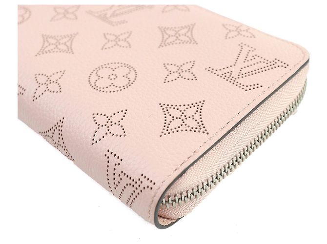 Cartera Zippy Monogram Mahina Louis Vuitton - vista 5