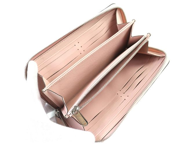 Cartera Zippy Monogram Mahina Louis Vuitton - vista 6