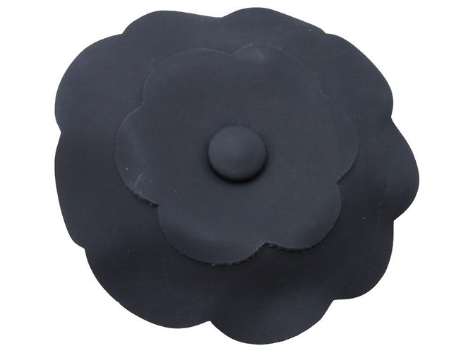 Broche Corsage en Cuir Camélia de Chanel Noir - vue 3