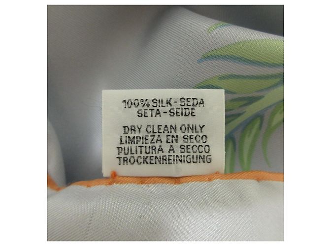 Sciarpa/Stola in Seta Rettangolare Aloha di Hermès Arancione Blu chiaro - vista 10
