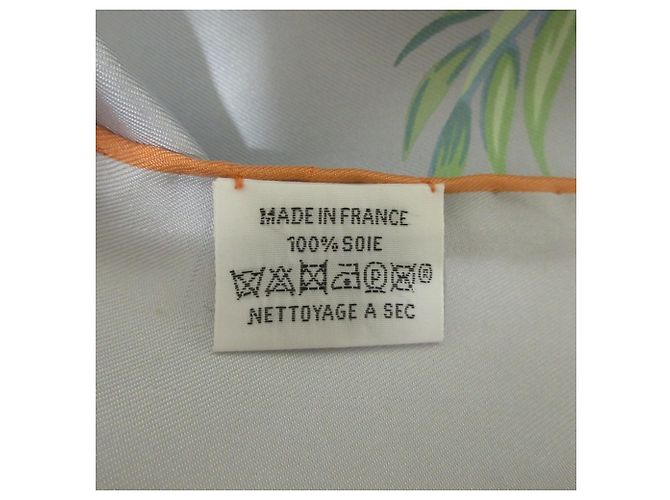 Sciarpa/Stola in Seta Rettangolare Aloha di Hermès Arancione Blu chiaro - vista 9