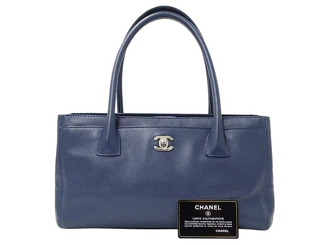 Executive Borsa tote esecutiva da donna Chanel in pelle di vitello blu - vista 5