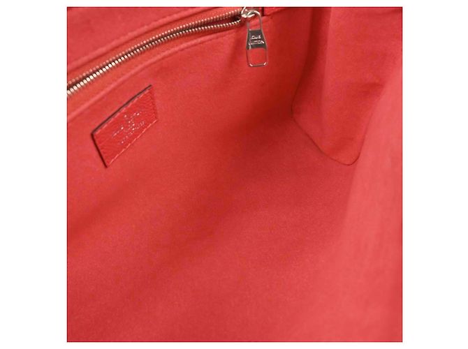 Louis Vuitton Saint Germain Monogram Empreinte Leather PM Rosa - vista 3