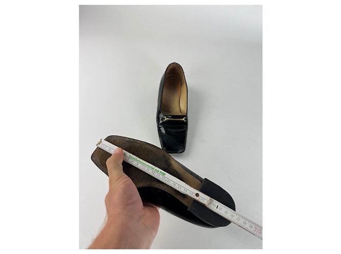 Vintage Gucci Lackleder-Pumps Schwarz 39 - Ansicht 10
