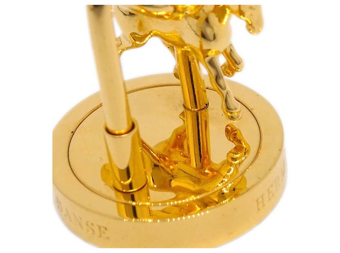 Metallanhänger mit Pegasus-Verschluss von Hermès Golden - Ansicht 4