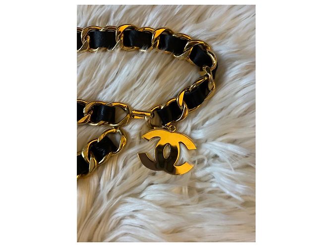Chanel Vintage Leather/Chain Belt CC Black Gold hardware - view 3