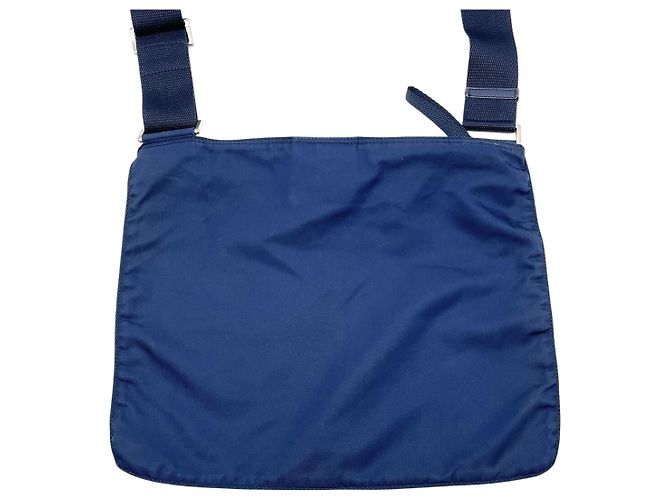 Borsa a tracolla incrociata in nylon blu navy con logo Prada - vista 2