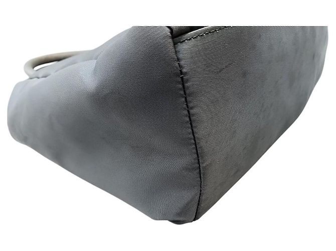 Prada Nylon Tessuto Hellblau Grau Logo Handtasche - Ansicht 7