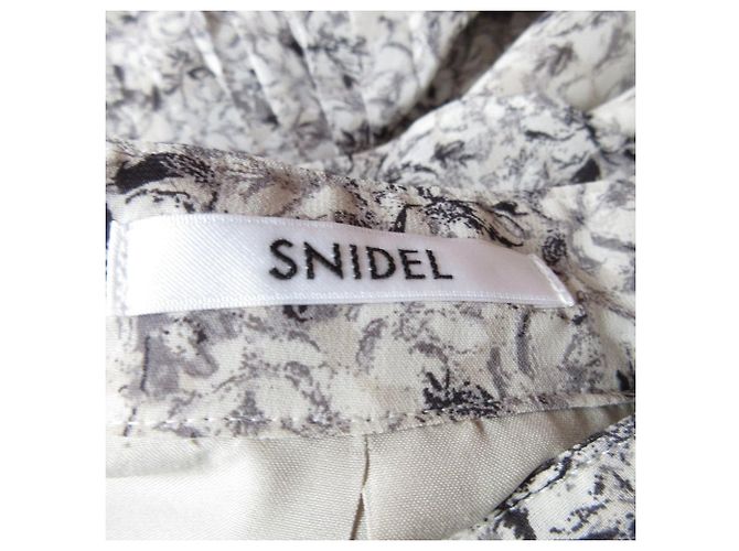 Autre Marque Vestido Plisado con Estampado Snidel Sustaina Negro Blanco - vista 3
