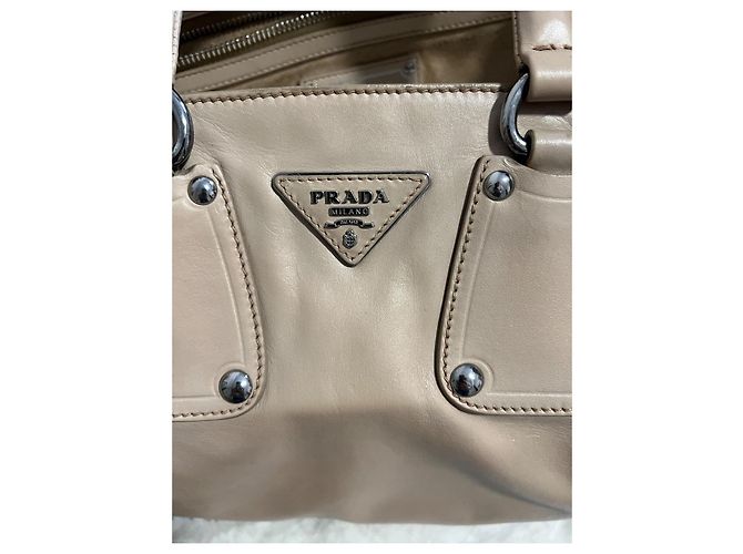 Borsa a mano Prada in pelle crema - vista 7