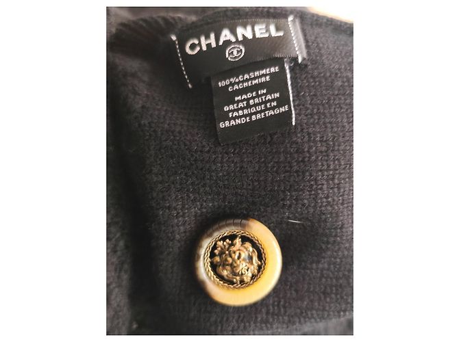 Sciarpa Chanel in cashmere nero con tasche - vista 4