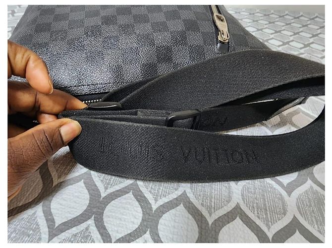 LOUIS VUITTON Schulter-/Crossbody-Tasche Mick PM Damier Graphite Schwarz/Grau - Ansicht 8