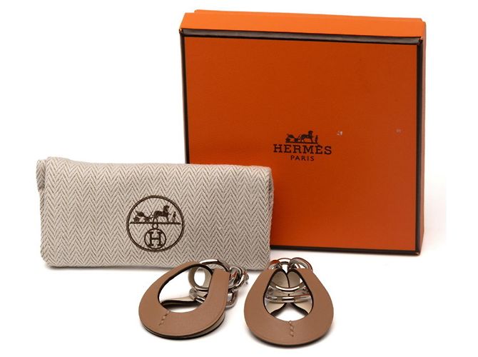 Orecchini Hermès Villevorte GM in Chai Beige - vista 8