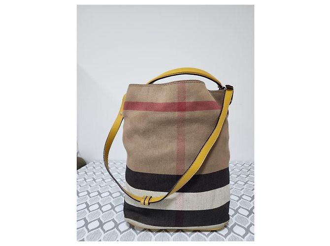 Burberry Borsa hobo Ashby media in tela Mega Check gialla/beige Giallo - vista 13