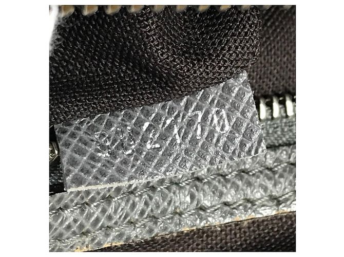 Borsa Messenger Roman PM Taiga Louis Vuitton Marrone - vista 16
