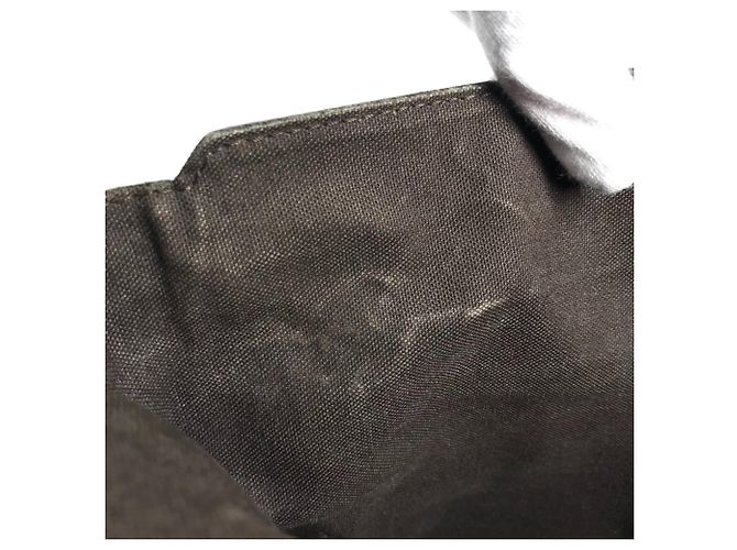 Borsa Messenger Roman PM Taiga Louis Vuitton Marrone - vista 17