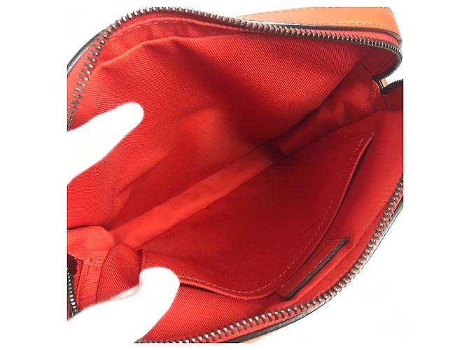 Borsa Pochette District Damier Infini Louis Vuitton Rosso - vista 13