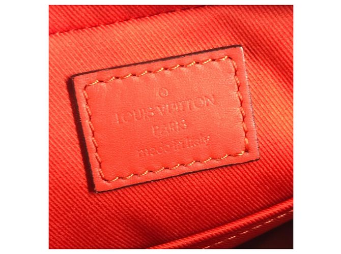 Borsa Pochette District Damier Infini Louis Vuitton Rosso - vista 14