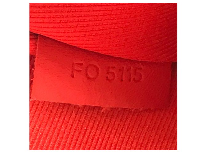 Borsa Pochette District Damier Infini Louis Vuitton Rosso - vista 16