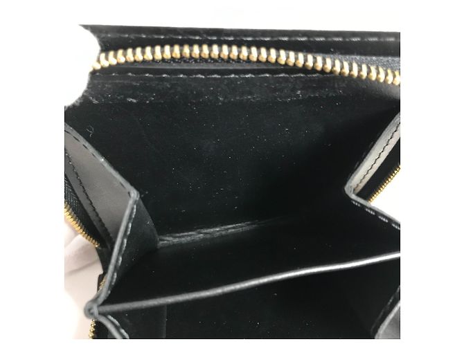 Billetera Bifold Compacta con Cremallera Suhali Louis Vuitton Negro - vista 14