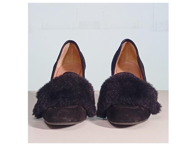 Décolleté Pollini in camoscio nero con inserto in pelliccia e tacco blocco - vista 4