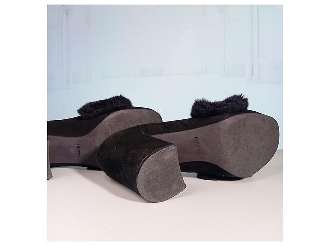 Décolleté Pollini in camoscio nero con inserto in pelliccia e tacco blocco - vista 6