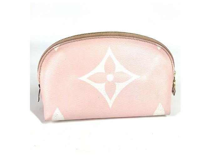 Neceser Monogram Gigante Louis Vuitton Rosa Roja - vista 3
