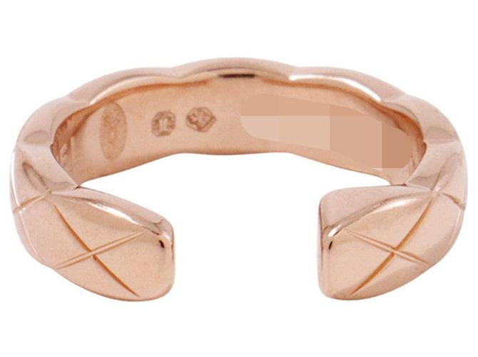 Ear Cuff Coco Crush di Chanel D'oro - vista 3