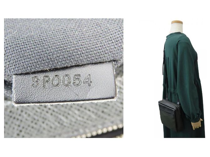 Borsa a Spalla Sayan Louis Vuitton Grigio Verde oliva - vista 10