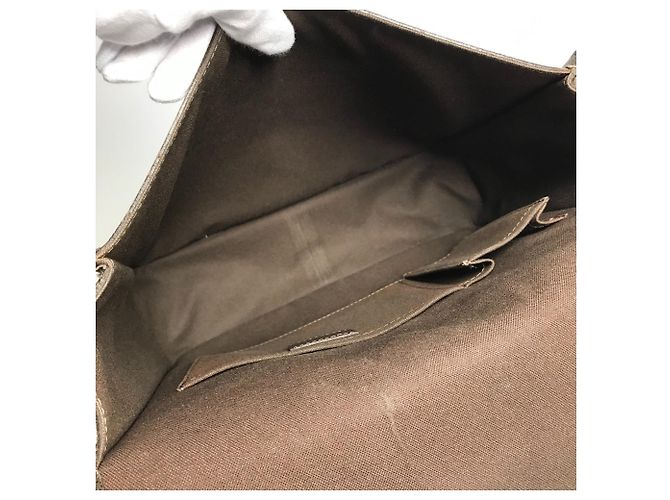 Borsa a tracolla Louis Vuitton Taiga Andrei Marrone - vista 9
