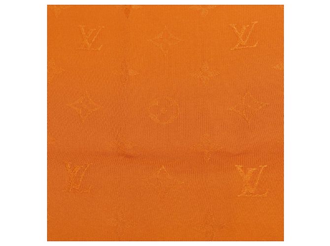 Foulard Carre Monaco Louis Vuitton in seta arancione - vista 3