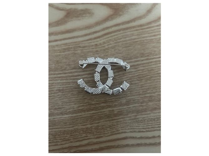 Spilla Chanel D'oro - vista 6