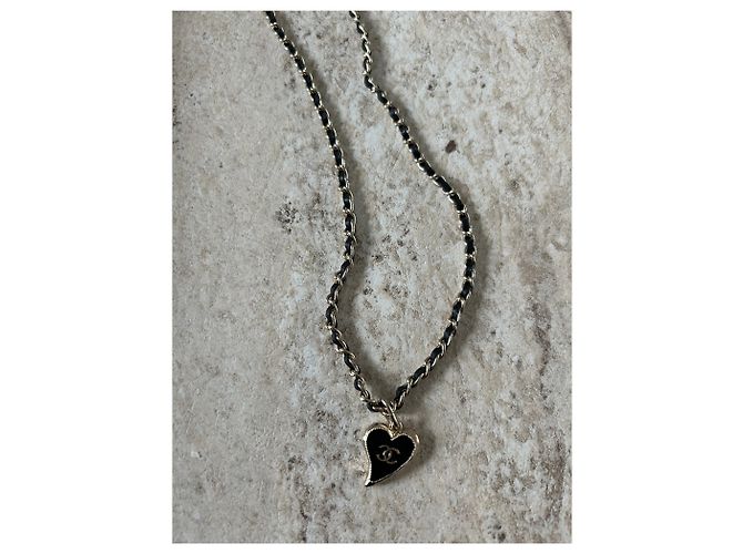 Collana lunga Chanel metallo oro champagne pendente CC D'oro - vista 2
