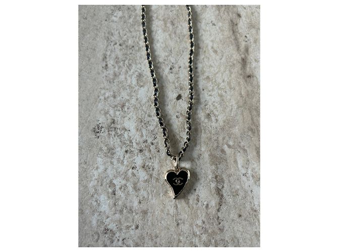 Collana lunga Chanel metallo oro champagne pendente CC D'oro - vista 4