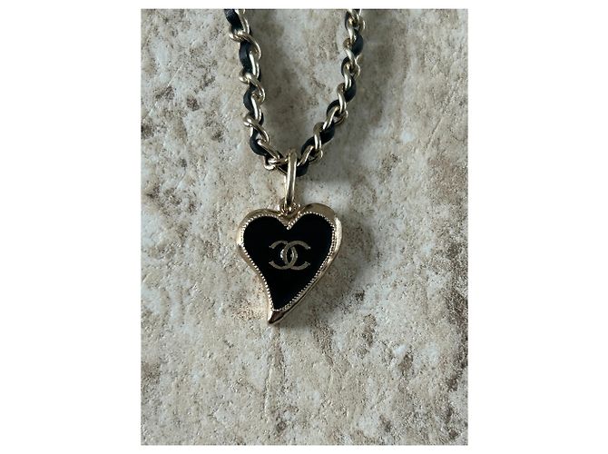 Collana lunga Chanel metallo oro champagne pendente CC D'oro - vista 7