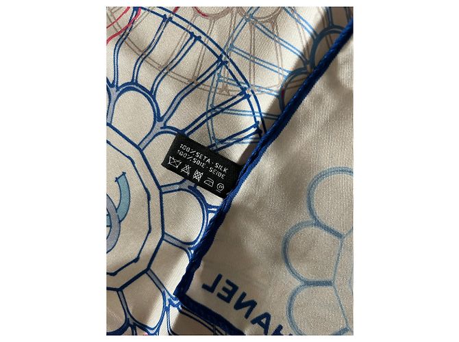 Foulard in seta Chanel 90 cm - vista 7