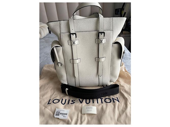 Borsa tote Louis Vuitton Christopher in pelle beige - vista 12