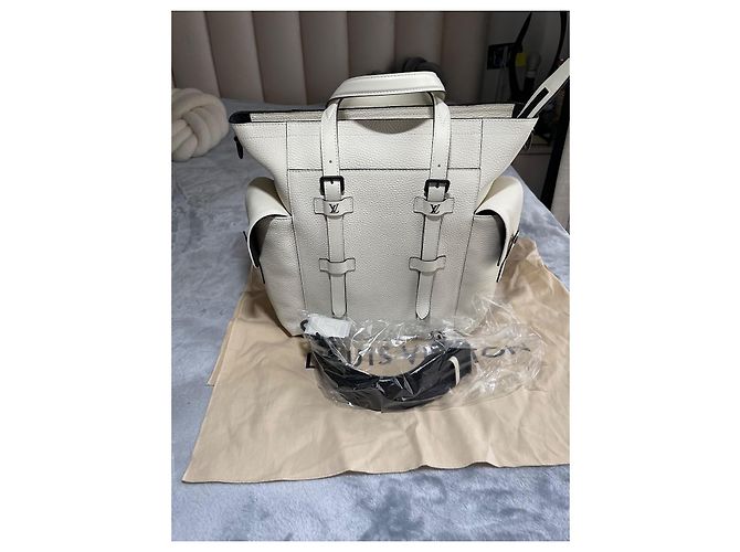 Borsa tote Louis Vuitton Christopher in pelle beige - vista 15