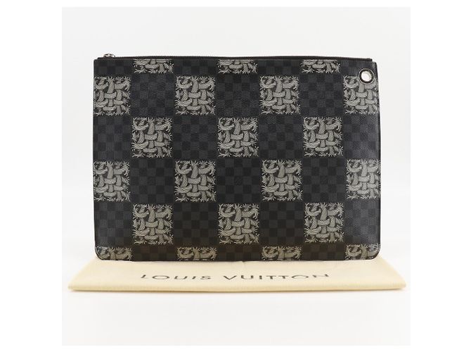 Pochette Jules GM de Louis Vuitton Noir - vue 12