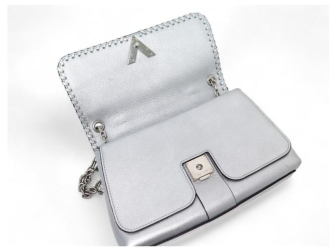 BORSA LOUIS VUITTON VERY CHAIN M43201 IN PELLE ARGENTATA Argento - vista 8