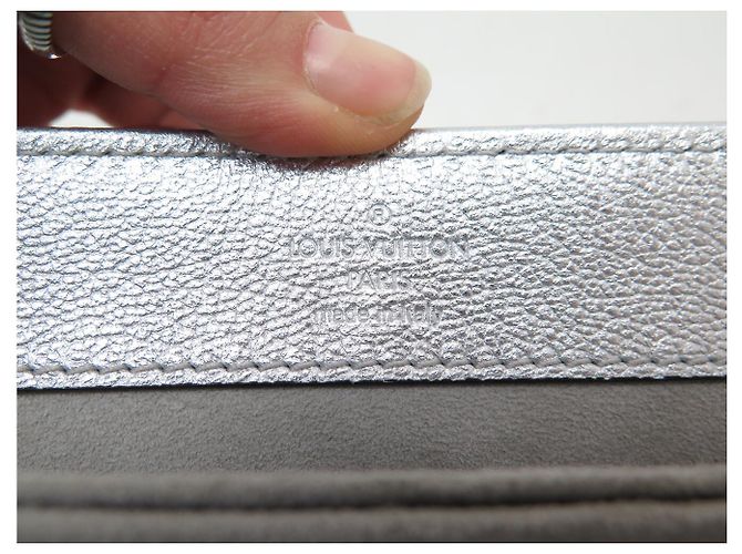 BORSA LOUIS VUITTON VERY CHAIN M43201 IN PELLE ARGENTATA Argento - vista 9