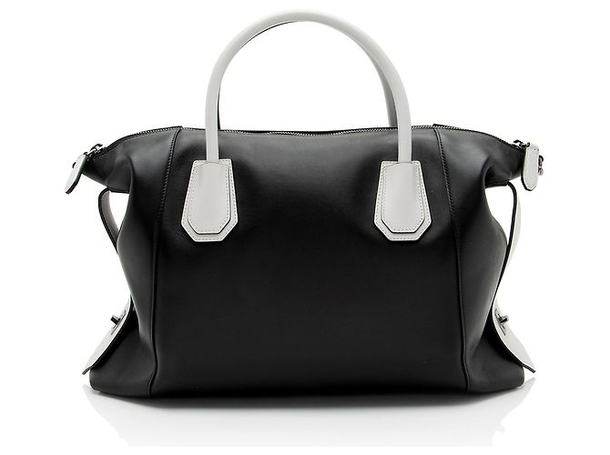 Givenchy Antigona Medium Satchel aus weichem Kalbsleder Schwarz - Ansicht 3