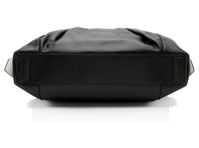 Givenchy Antigona Medium Satchel aus weichem Kalbsleder Schwarz - Ansicht 4