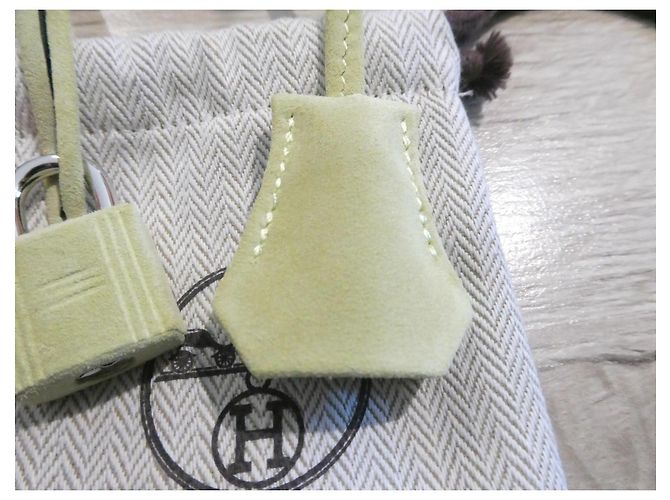 Chiusura, tirante e campanella Hermès per borsa Hermès Kelly, Birkin in nuovo raro vitello Doblis. - vista 2