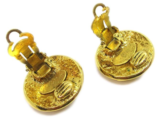 Clip orecchie Chanel CC in metallo D'oro - vista 2